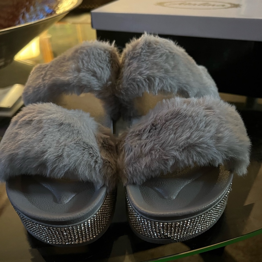 Grey Faux Fur Double Strap Platform Sslippers.